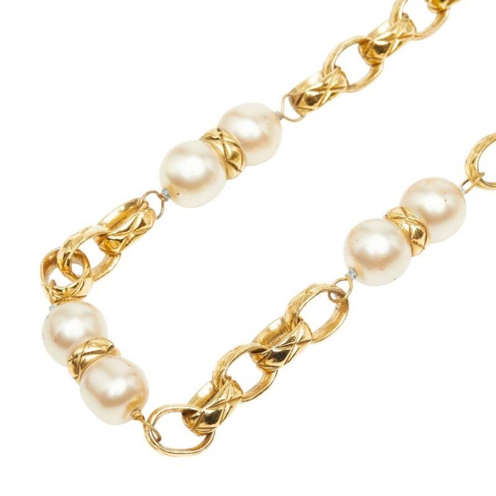 CHANEL Gold Pearl Necklace - Picture 2 of 7
